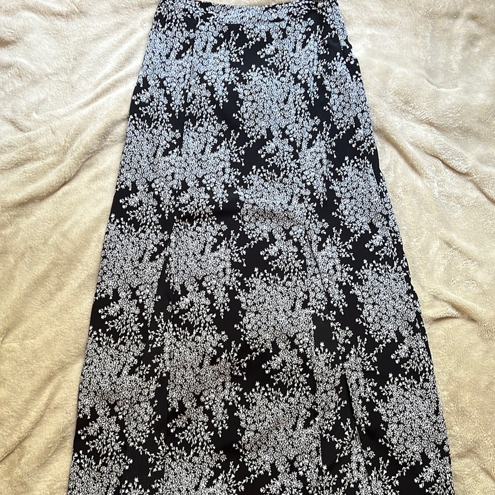 Forever 21 Black Floral Maxi Skirt with Front Double Slit Detail!!
